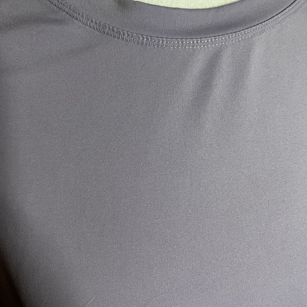 Fabletics Tee - Picture 3 of 3